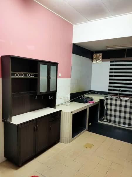 1.5-storey Terraced House for Sale in Taman Sierra Perdana (Masai) - Jimmy Ng - Kitchen - PropertyGuru.com.my