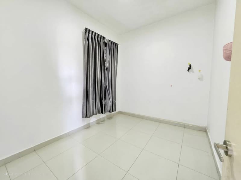 Service Residence for Sale at Palazio - Jeremy Voon - Interior - PropertyGuru.com.my