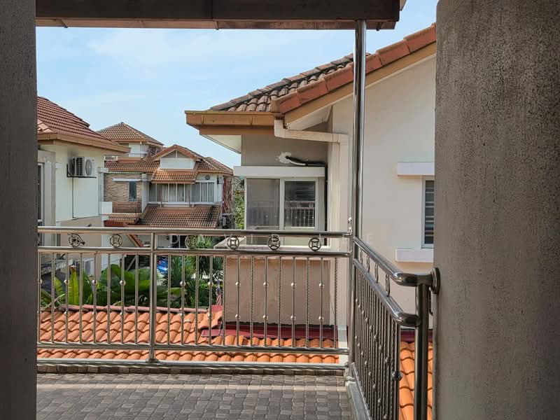 Semi-Detached House for Sale in Taman Anggun (Rawang) - David Lee - Balcony - PropertyGuru.com.my