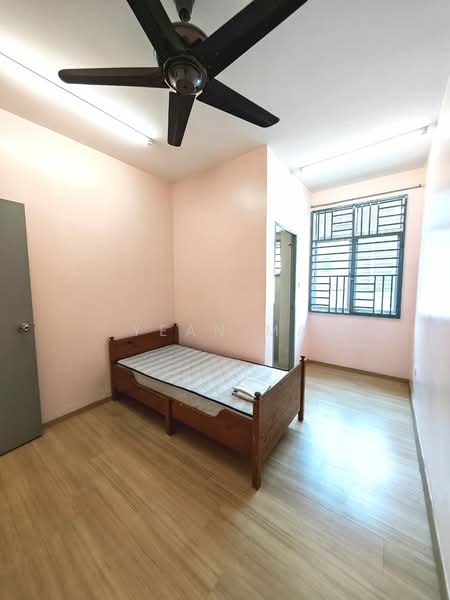 Terraced House for Rent in Rawang (Selangor) - Yean Ma - Bedroom - PropertyGuru.com.my
