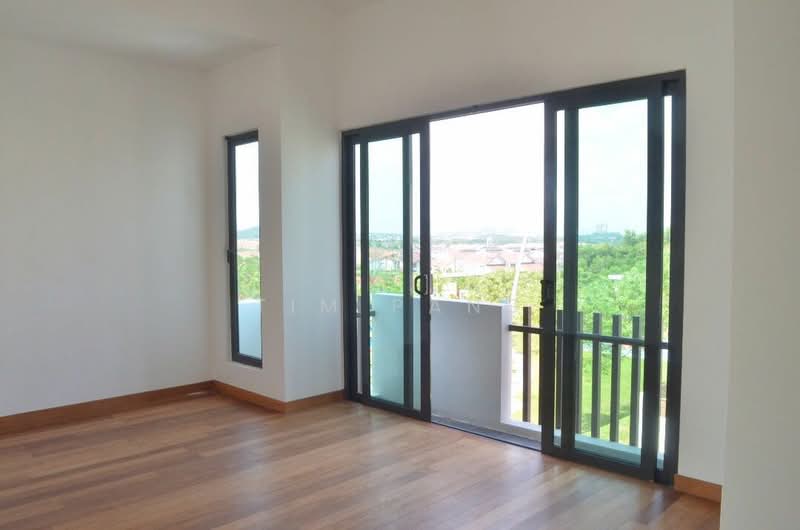Rumah Berkembar untuk Dijual di Bandar Sungai Long (Selangor) - Tim Pang - View - PropertyGuru.com.my