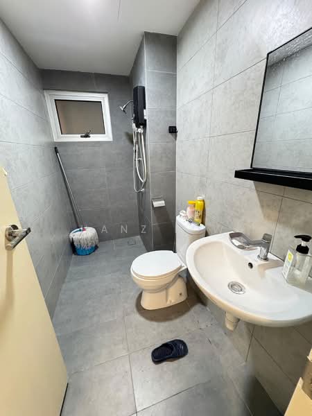 Service Residence for Rent at Galleria Equine Park - Hanz Low - Bathroom - PropertyGuru.com.my