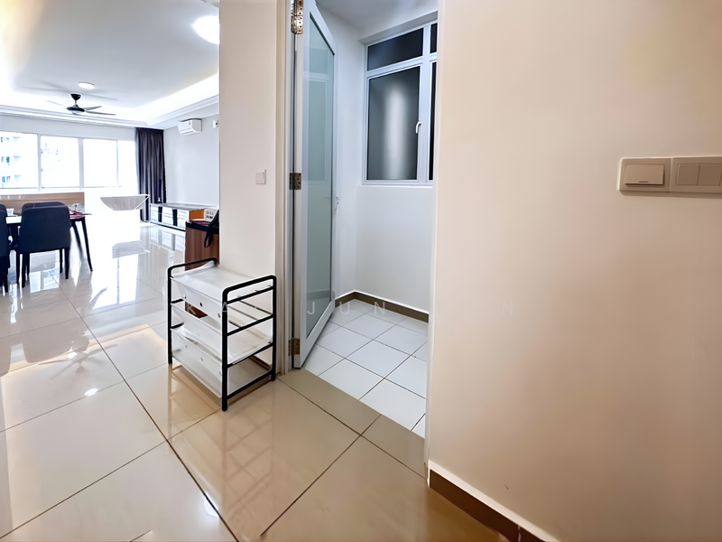 QuayWest Residence untuk Untuk Disewa - RM 2,100 /bulan, Mac 2026 - Living Room - PropertyGuru.com.my