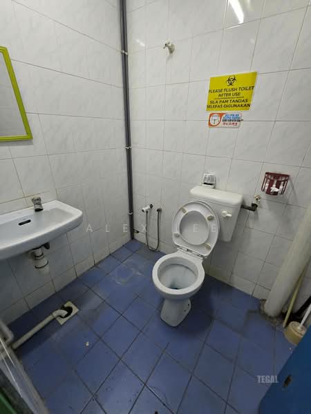 Factory for Rent in Shah Alam (Selangor) - Alex Lee - Bathroom - PropertyGuru.com.my