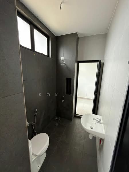 2-storey Terraced House for Sale in Setia Eco Cascadia (Tebrau) - Kok Hui - Bathroom - PropertyGuru.com.my