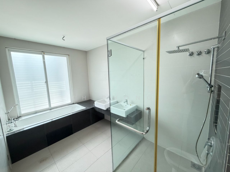 3-storey Terraced House for Rent in Bukit Raja (Selangor) - KH Chong - Bathroom - PropertyGuru.com.my