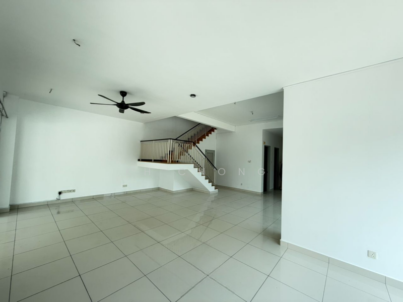 3-storey Terraced House for Rent in Bukit Raja (Selangor) - KH Chong - Living Room - PropertyGuru.com.my