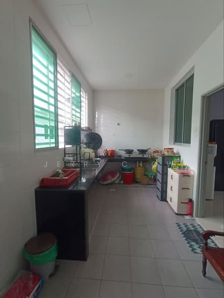 HALAMAN PENGKALAN INDAH untuk Untuk Dijual - RM 480,000, Mac 2026 - Kitchen - PropertyGuru.com.my