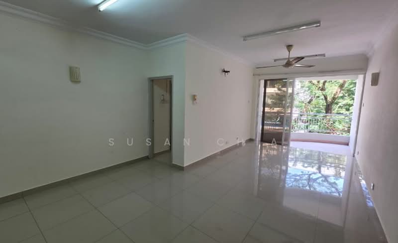 Gurney Park Condominium untuk Untuk Dijual - RM 670,000, Mac 2026 - Living Room - PropertyGuru.com.my