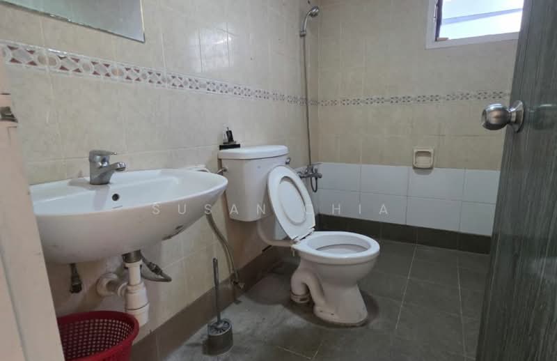 Gurney Park Condominium untuk Untuk Dijual - RM 670,000, Mac 2026 - Bathroom - PropertyGuru.com.my