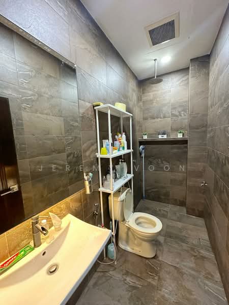 Taman Nusa Bestari untuk Untuk Dijual - RM 598,000, Mac 2026 - Bathroom - PropertyGuru.com.my
