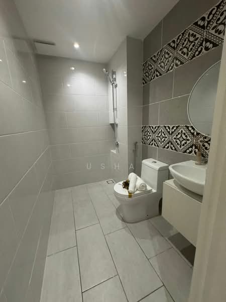 Service Residence for Sale at The Straits View DUO - Usha - Bathroom - PropertyGuru.com.my