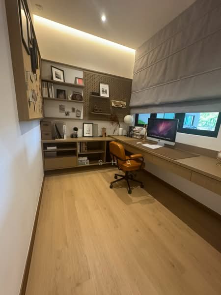 Service Residence for Sale at The Straits View DUO - Usha - Study - PropertyGuru.com.my