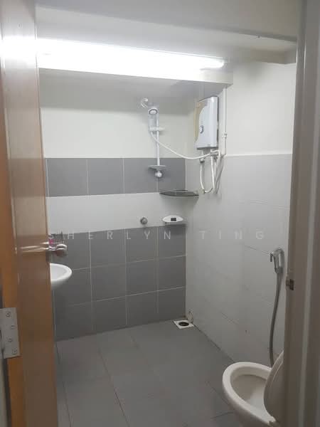 Apartment for Rent at Seri Mutiara Mas - Sherlyn Ting - Bathroom - PropertyGuru.com.my