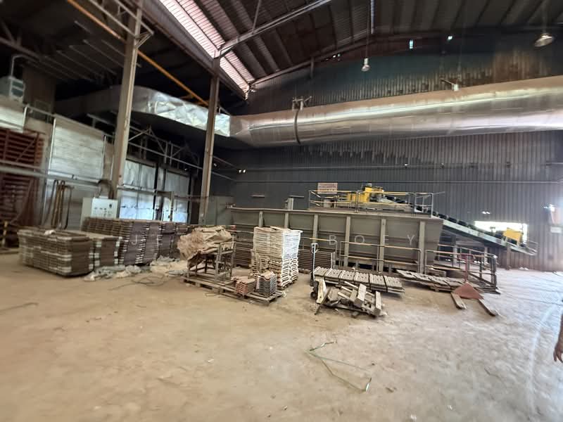 Warehouse for Sale in Kampung Mengkibol (Kluang) - Jessica Boey - Interior - PropertyGuru.com.my