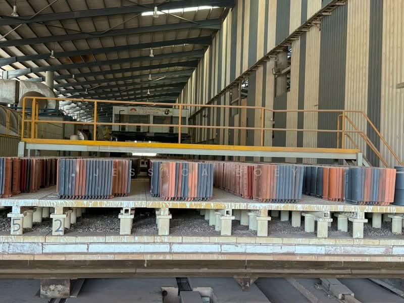 Warehouse for Sale in Kampung Mengkibol (Kluang) - Jessica Boey - PropertyGuru.com.my