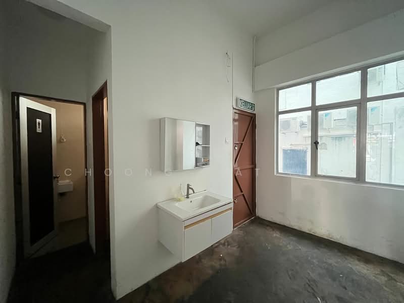 Kedai untuk Disewa di Alor Setar (Kedah) - Choong Keat Yin - Bathroom - PropertyGuru.com.my
