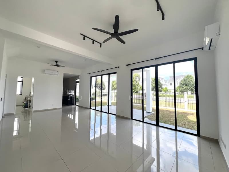 Cluster House for Rent in Taman Ekoflora (Johor Bahru) - Joyen Pun - Living Room - PropertyGuru.com.my