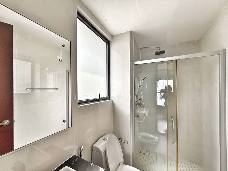 Condominium for Rent at Bay Laurel @ Country Garden Danga Bay - Jordan . - Bathroom - PropertyGuru.com.my