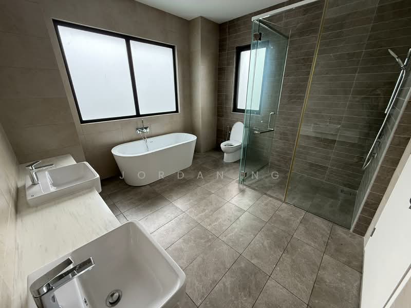 Semi-Detached House for Sale in Telok Panglima Garang (Selangor) - Jordan Ng - Bathroom - PropertyGuru.com.my