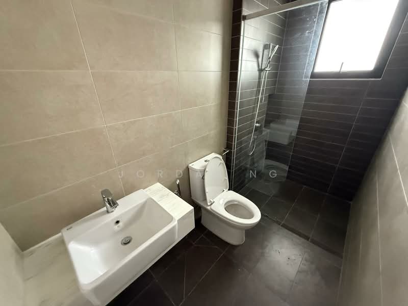 Semi-Detached House for Sale in Telok Panglima Garang (Selangor) - Jordan Ng - Bathroom - PropertyGuru.com.my