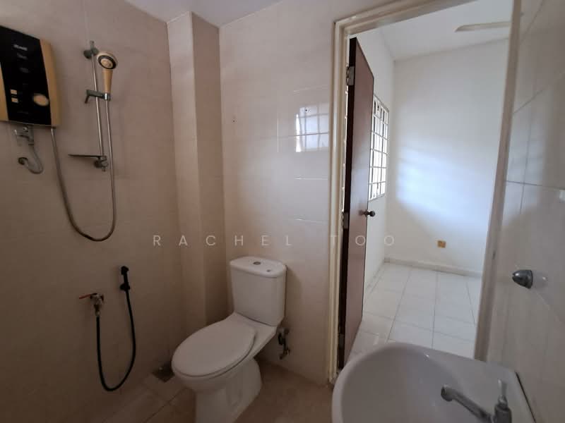 2-storey Terraced House for Sale in SS18 (Subang Jaya) - Rachel Too - Bathroom - PropertyGuru.com.my