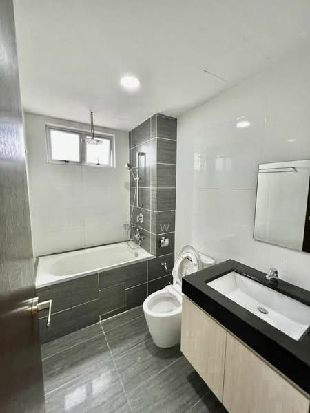 Service Residence for Sale at Molek Pulai - Bess Wong - Bathroom - PropertyGuru.com.my