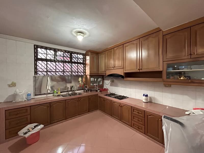 Semi-Detached House for Sale in Taman Anggerik (Tampoi) - Hong . - Kitchen - PropertyGuru.com.my