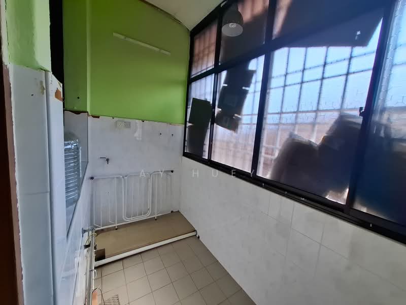 Townhouse for Sale in Sungai Ara (Penang) - Ay Huey - Kitchen - PropertyGuru.com.my