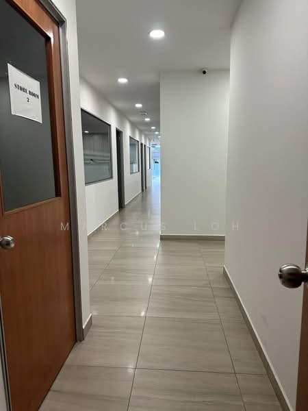 Shop for Sale in Taman Molek (Johor Bahru) - Marcus Loh - Corridor - PropertyGuru.com.my