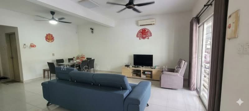 Taman Putra Prima Phase 3E untuk Untuk Dijual - RM 750,000, Apr 2026 - Living Room - PropertyGuru.com.my