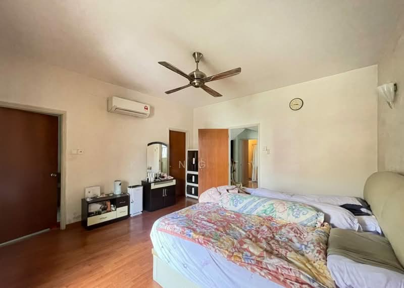 Rumah Teres 3-Tingkat untuk Dijual di Taman Tasik Indah Mewah (Batu) - Kiing TW - Bedroom - PropertyGuru.com.my