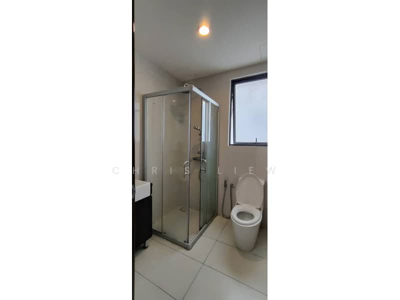 Bay Point @ Country Garden Danga Bay untuk Untuk Disewa - RM 2,600 /bulan, Apr 2026 - Bathroom - PropertyGuru.com.my