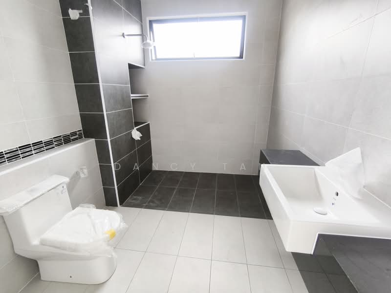 Terraced House for Sale in Taman Desa Tebrau (Tebrau) - Dancy Tan - Bathroom - PropertyGuru.com.my
