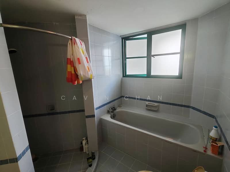 Condominium for Sale at The Straits View Condominium - Caven Chan - Bathroom - PropertyGuru.com.my