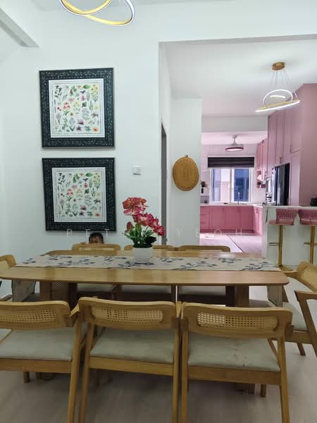 Taman Sakura Seremban 2 S2 untuk Untuk Disewa - RM 1,900 /bulan, Mac 2026 - Dining Room - PropertyGuru.com.my