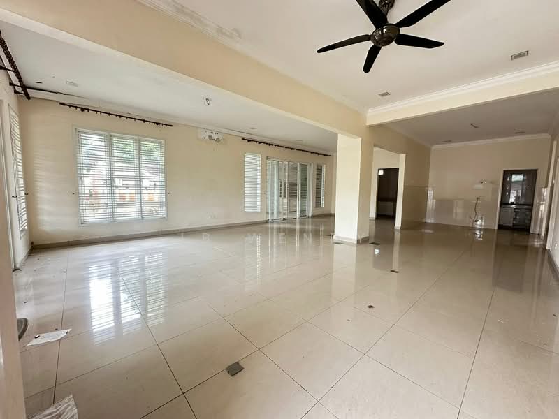 Taman Daya untuk Untuk Dijual - RM 768,000, Mac 2026 - Living Room - PropertyGuru.com.my