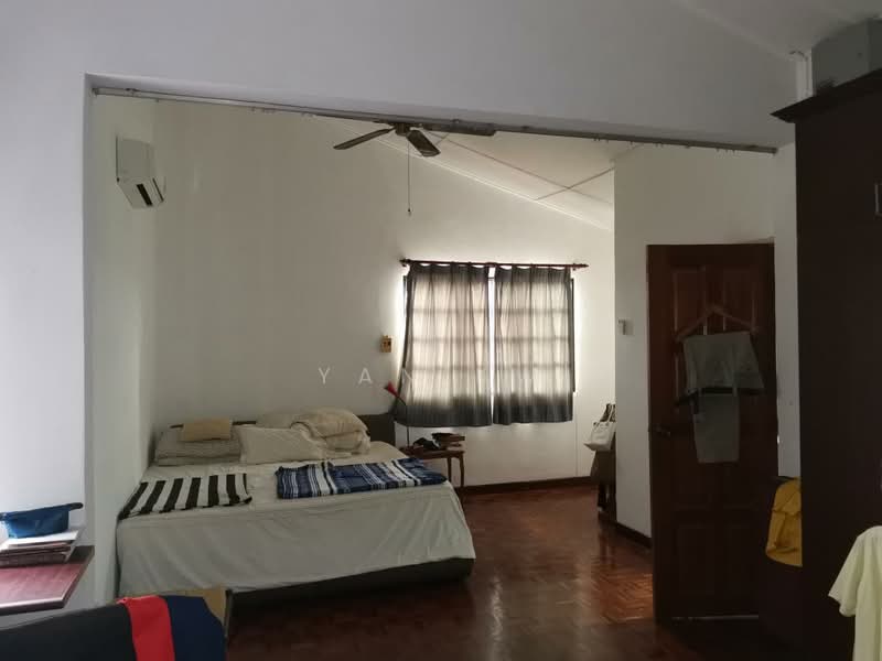 Semi-Detached House for Sale in Seksyen 5 (Petaling Jaya) - Yan KW - Bedroom - PropertyGuru.com.my
