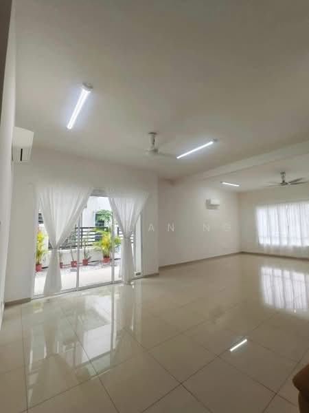 Canary Garden untuk Untuk Dijual - RM 1,350,000, Mac 2026 - Living Room - PropertyGuru.com.my