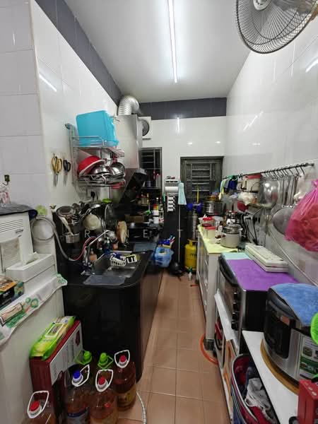 1-storey Terraced House for Sale in Taman JP Perdana (Johor Bahru) - Rene Tew - Kitchen - PropertyGuru.com.my