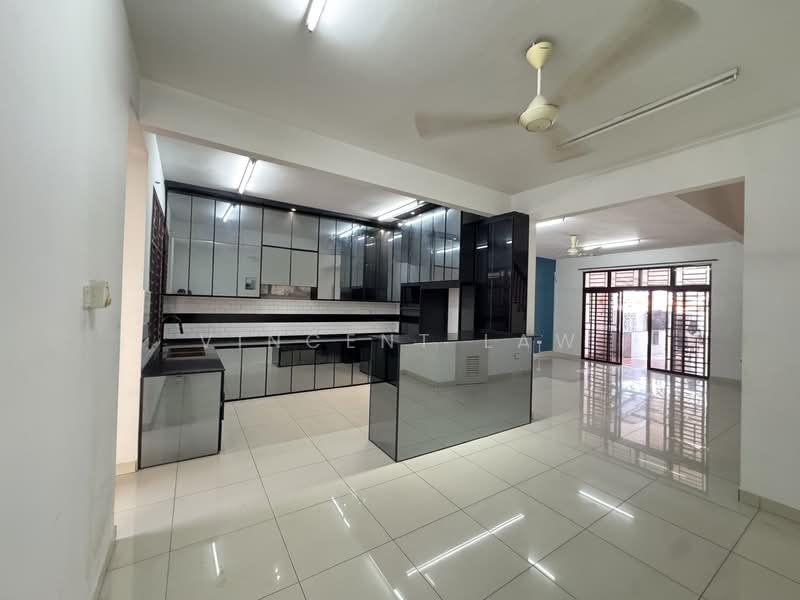Terraced House for Rent in Skudai (Johor) - Vincent Law - Kitchen - PropertyGuru.com.my