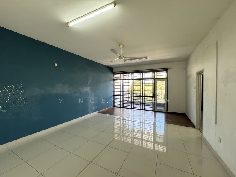 Terraced House for Rent in Skudai (Johor) - Vincent Law - Master room - PropertyGuru.com.my