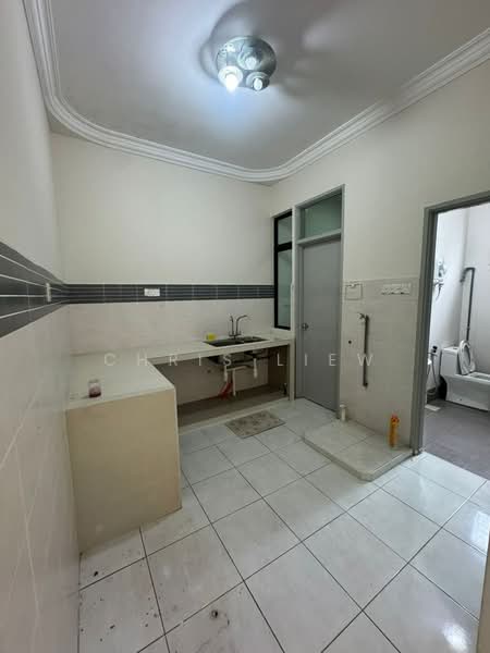 Bukit Indah untuk Untuk Disewa - RM 2,700 /bulan, Mac 2026 - Kitchen - PropertyGuru.com.my