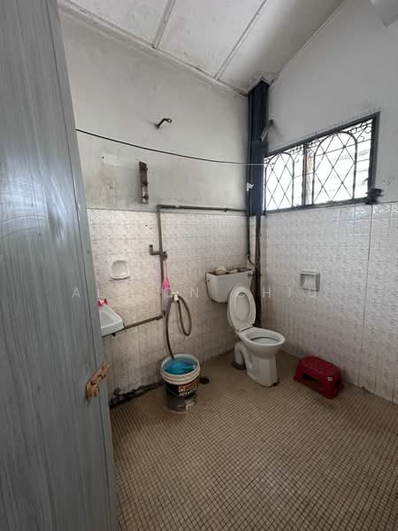 Rumah Teres 2 Tingkat untuk Dijual di Taman Ehsan (Kepong) - Alison Chiu - Bathroom - PropertyGuru.com.my