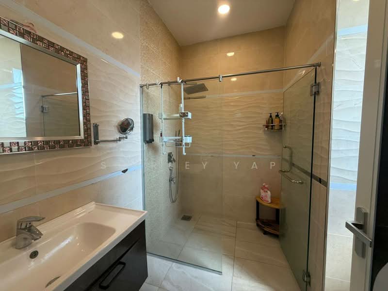 Link Bungalow for Sale in Bandar Putra (Kulai) - Shirley Yap - Bathroom - PropertyGuru.com.my