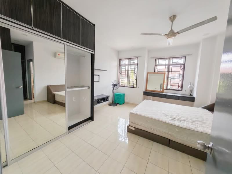 2-storey Terraced House for Sale in Bandar Bukit Puchong 2 (Puchong) - Evan Goh - Bedroom - PropertyGuru.com.my