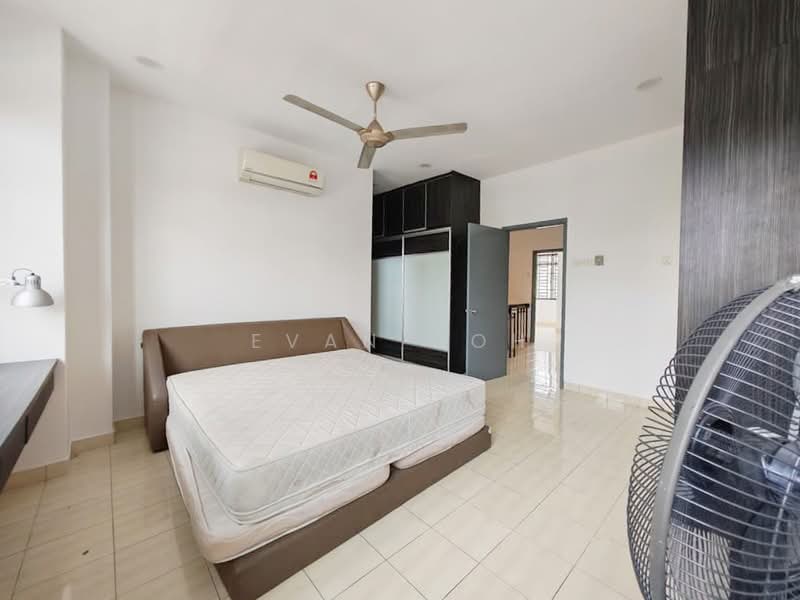 2-storey Terraced House for Sale in Bandar Bukit Puchong 2 (Puchong) - Evan Goh - Bedroom - PropertyGuru.com.my