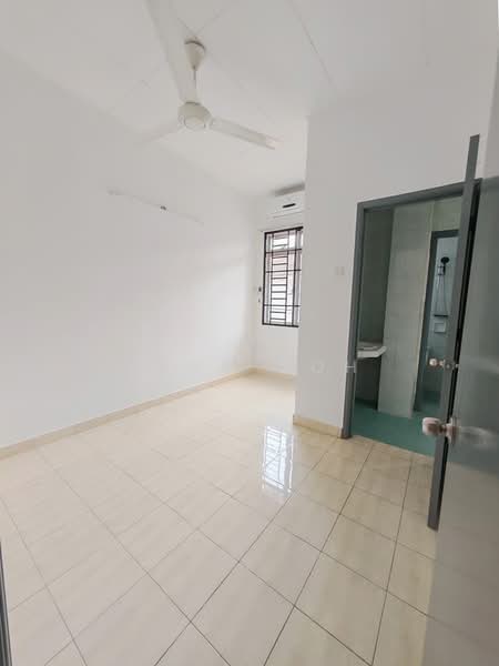 2-storey Terraced House for Sale in Bandar Bukit Puchong 2 (Puchong) - Evan Goh - Interior - PropertyGuru.com.my