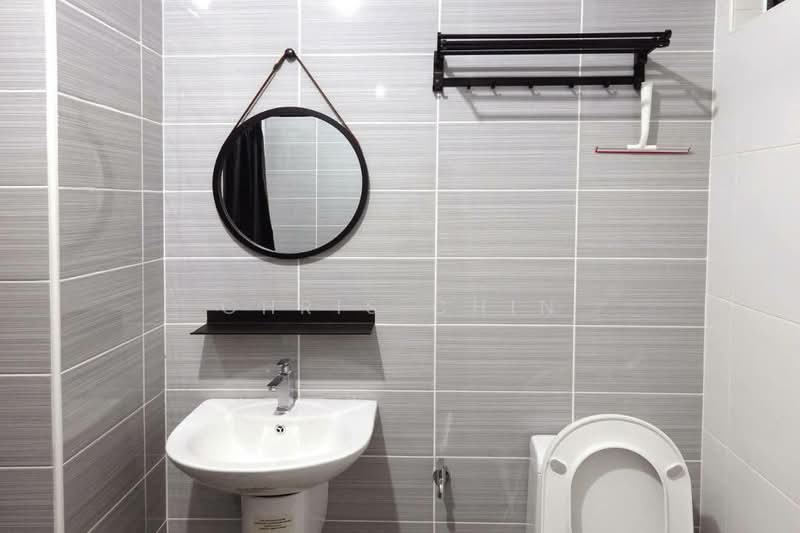Service Residence for Rent at Sky Oasis Residence (Pangsapuri Oasis 1) - Chris Chin - Bathroom - PropertyGuru.com.my