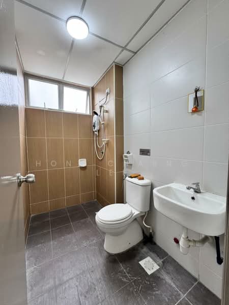 Larkin Heights untuk Untuk Disewa - RM 1,700 /bulan, Mac 2026 - Bathroom - PropertyGuru.com.my